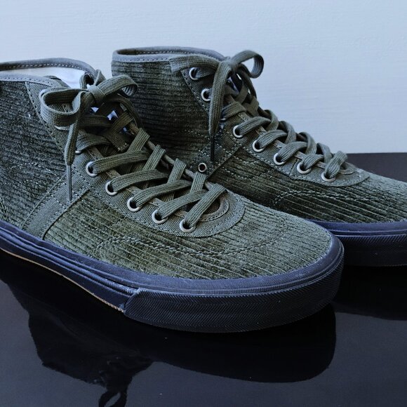 Vans Men's Crockett High Pro Decon in Versatile & Stylish Corduroy Olive / Black - Picture 4 of 13
